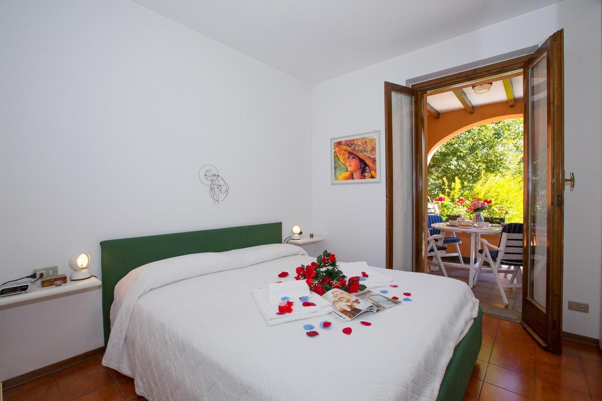 Menaggio Poggio Fiorito Loggetta Apartman Kültér fotó